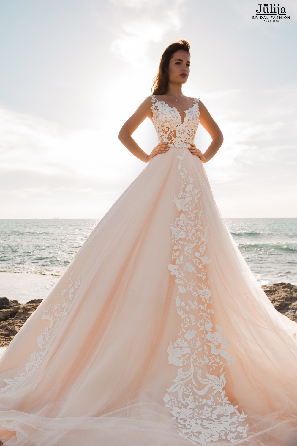 Оптом свадебные платья от производителя Европа