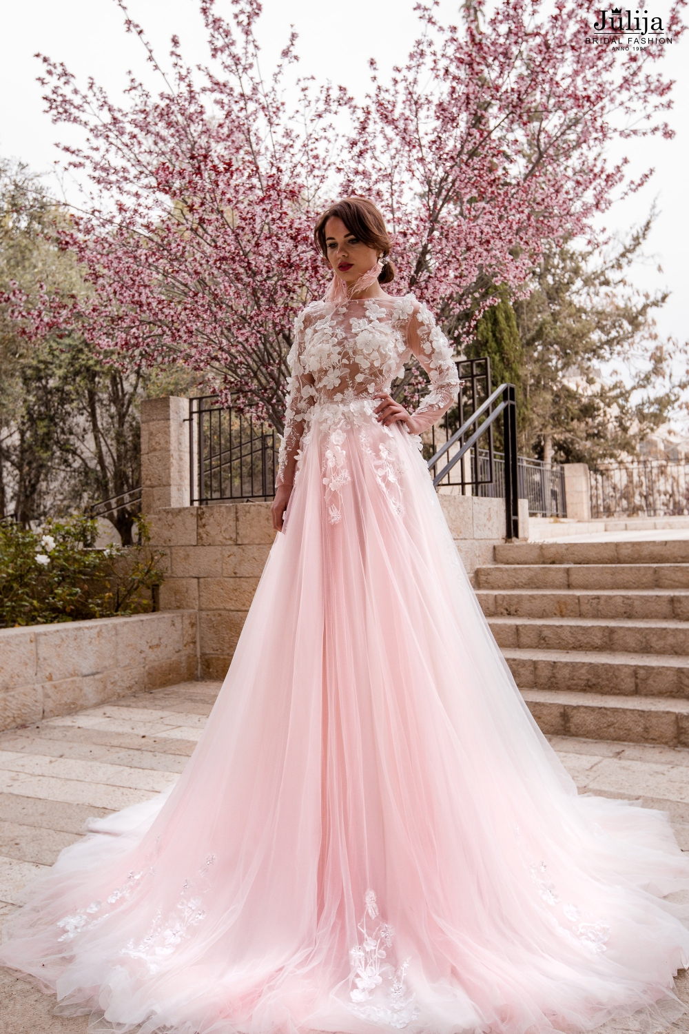 Эксклюзивные Свадебные платья оптом из Европы от производителя.