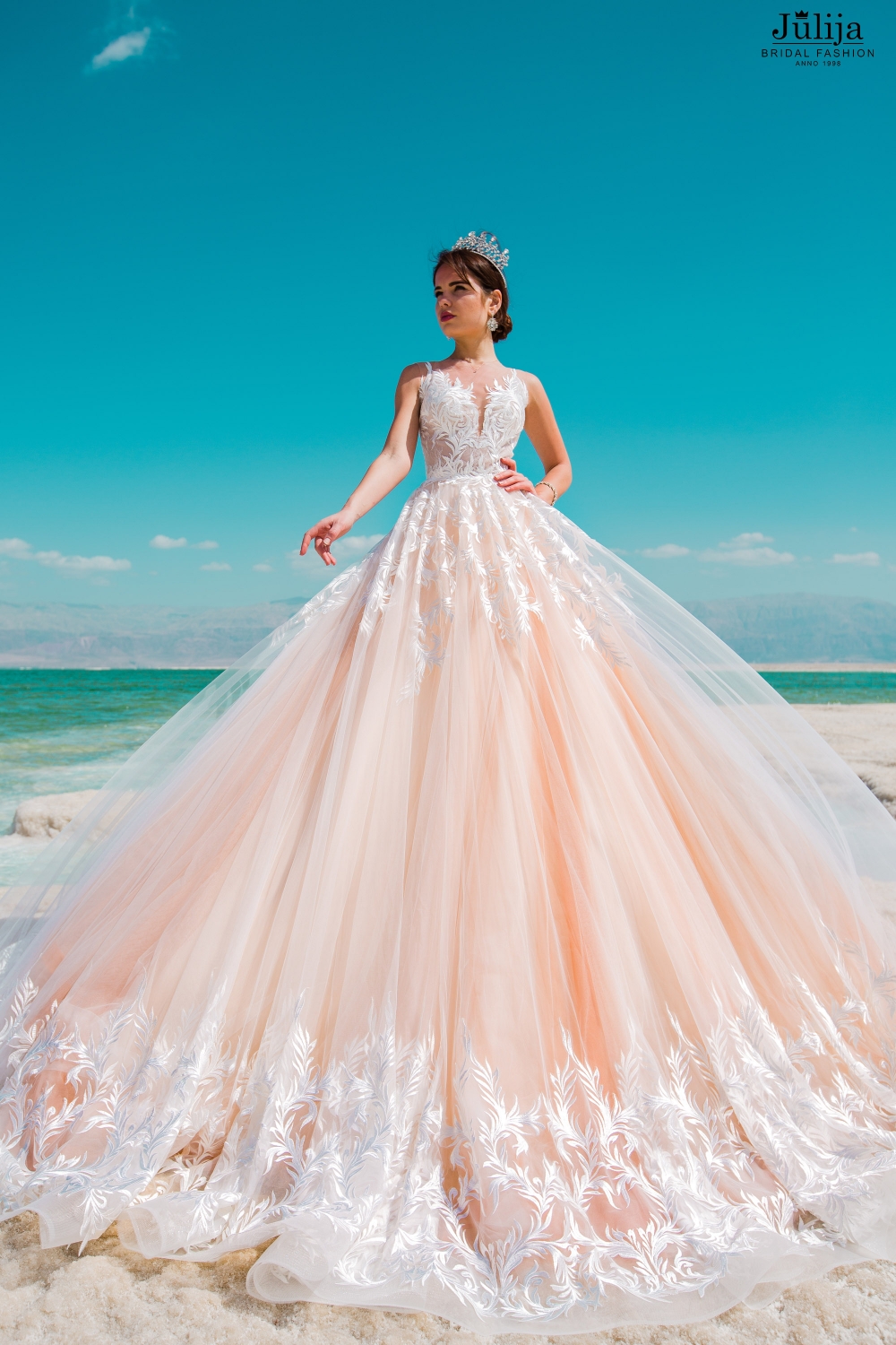 Эксклюзивные Свадебные платья оптом из Европы от производителя.