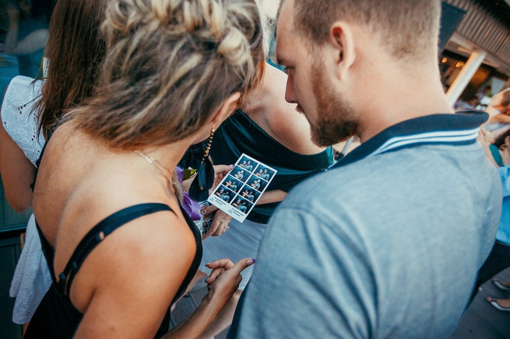 Фотобудка "DreamBox" станет прекрасным дополнением к вашему праздничному событию будь то свадьба, юбилей, презентация или корпоративный праздник.

Увлекательный процесс затянет как молодых, так и более взрослых гостей.