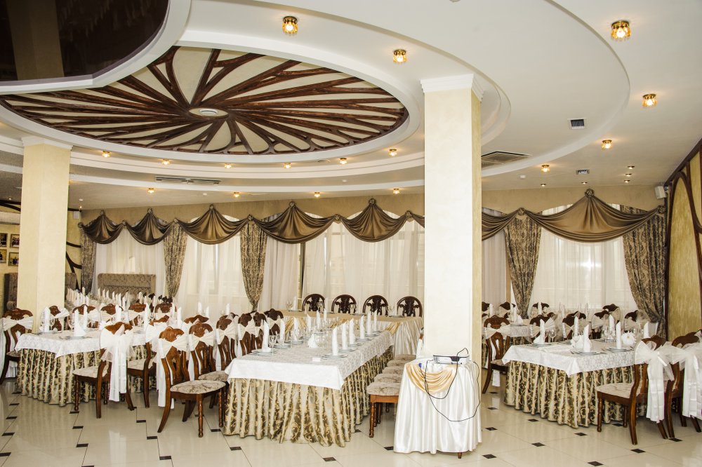 ЗОЛОТОЙ ЗАЛ  СВАДЬБА ДО 100 ГОСТЕЙ