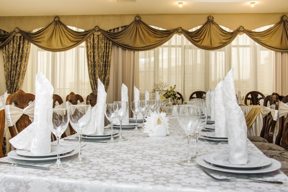 ЗОЛОТОЙ ЗАЛ СВАДЬБА ДО 100 ГОСТЕЙ
