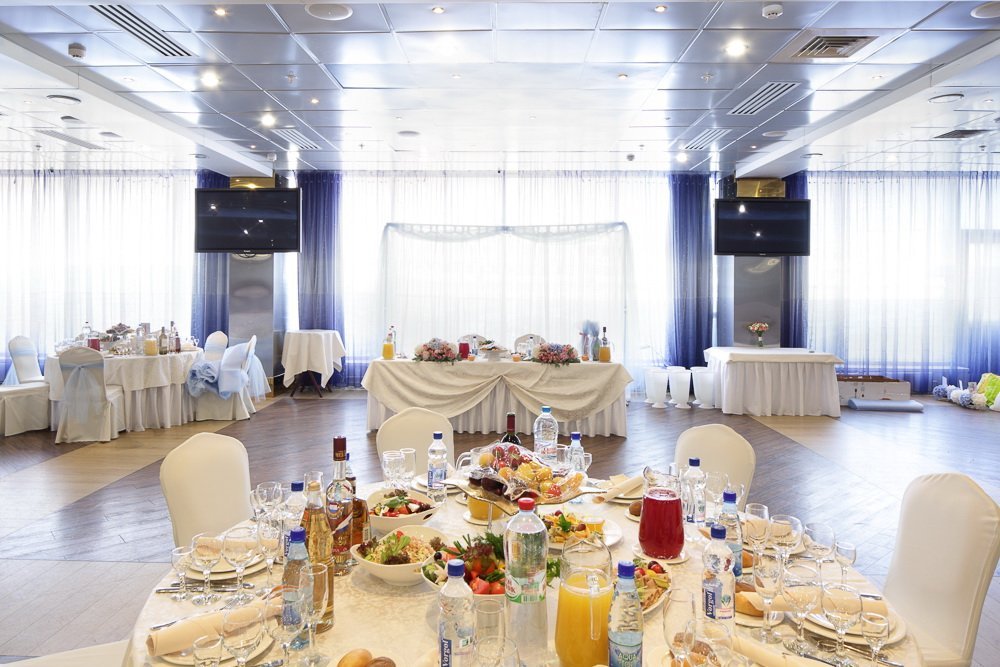 зал "Круиз" до 150 персон.