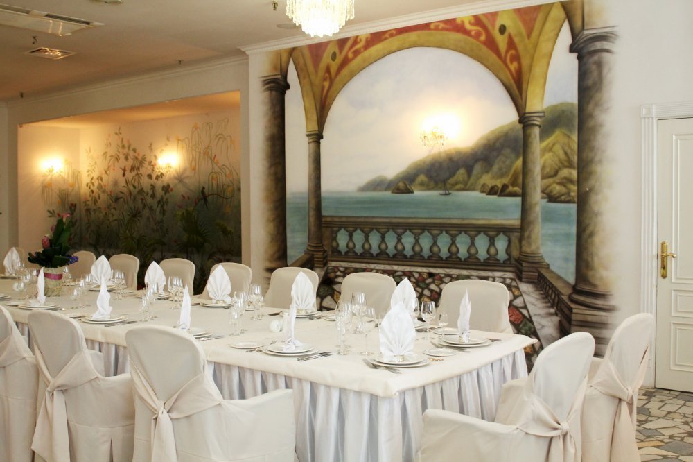 зал "Плес" до 30 персон.