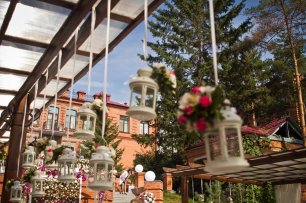 Фонари для декора места бракосочетания