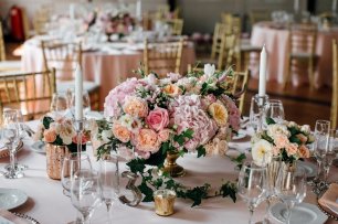 Декор стола на свадебном банкете. Усадьба "Золотой лев"