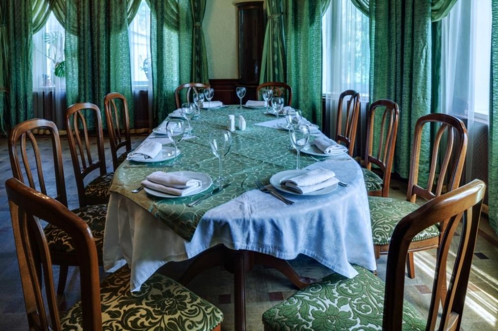 Каминный зал