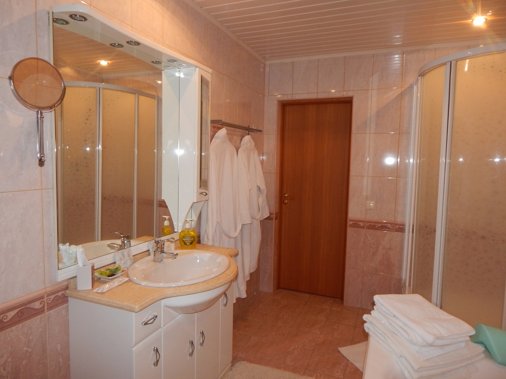 Номер для молодожен, ванная комната 