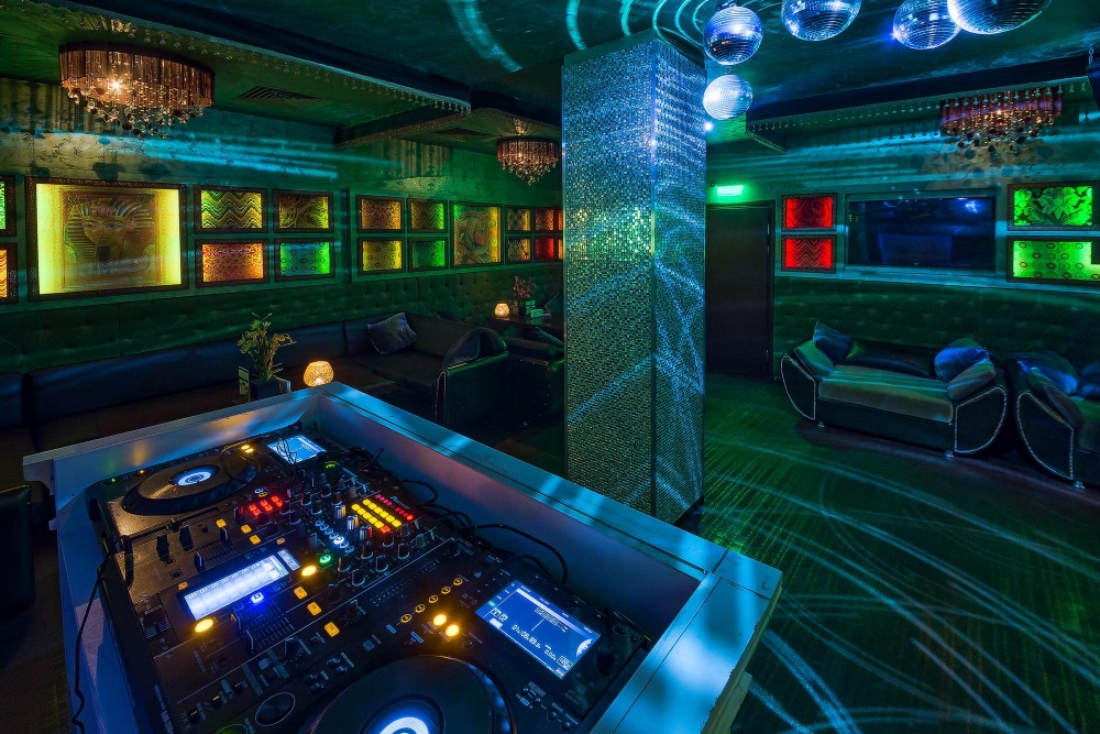 Shut UP Room Night Club