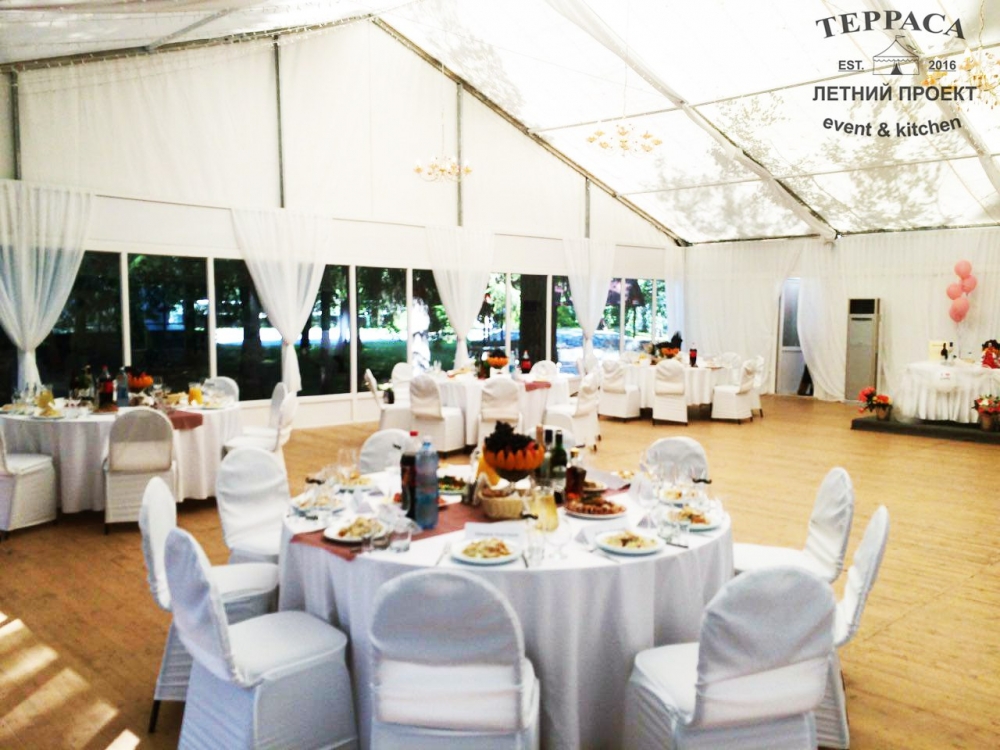 05 августа 2016 - Свадьба

Наша Летняя Терраса - это эксклюзивное место для проведения свадеб в европейском формате. Летняя банкетная терраса в парковой зоне Новосибирска.