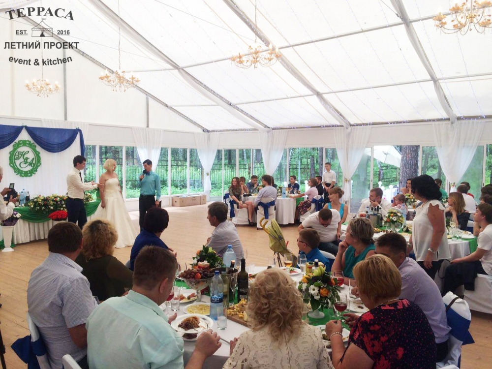 30 июля 2016 - Свадьба Никиты и Алены

Наша Летняя Терраса - это эксклюзивное место для проведения свадеб в европейском формате. Летняя банкетная терраса в парковой зоне Новосибирска.