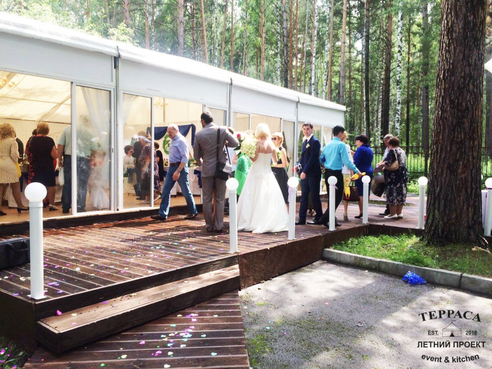 30 июля 2016 - Свадьба Никиты и Алены

Наша Летняя Терраса - это эксклюзивное место для проведения свадеб в европейском формате. Летняя банкетная терраса в парковой зоне Новосибирска.