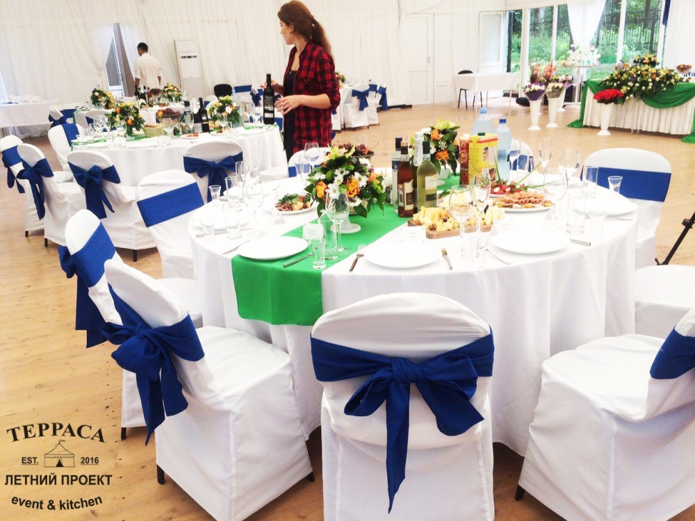 30 июля 2016 - Свадьба Никиты и Алены

Наша Летняя Терраса - это эксклюзивное место для проведения свадеб в европейском формате. Летняя банкетная терраса в парковой зоне Новосибирска.