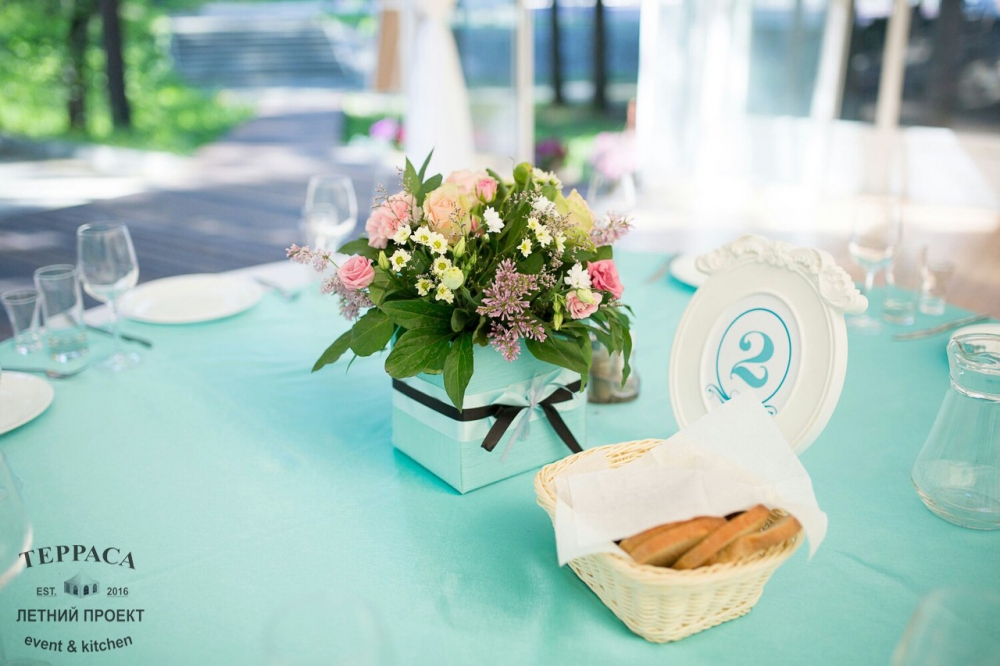11 июня 2016 - Свадьба Сергея и Анны

Наша Летняя Терраса - это эксклюзивное место для проведения свадеб в европейском формате. Летняя банкетная терраса в парковой зоне Новосибирска.