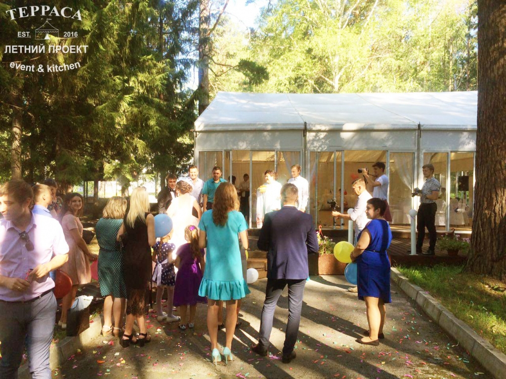 05 августа 2016 - Свадьба

Наша Летняя Терраса - это эксклюзивное место для проведения свадеб в европейском формате. Летняя банкетная терраса в парковой зоне Новосибирска.