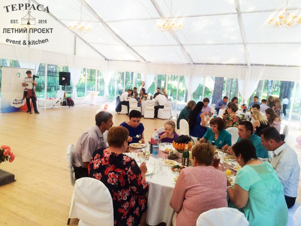 05 августа 2016 - Свадьба

Наша Летняя Терраса - это эксклюзивное место для проведения свадеб в европейском формате. Летняя банкетная терраса в парковой зоне Новосибирска.