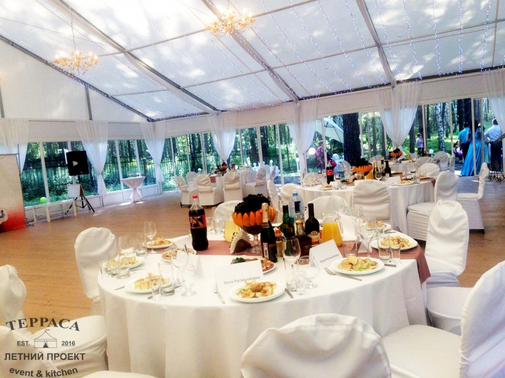 05 августа 2016 - Свадьба

Наша Летняя Терраса - это эксклюзивное место для проведения свадеб в европейском формате. Летняя банкетная терраса в парковой зоне Новосибирска.