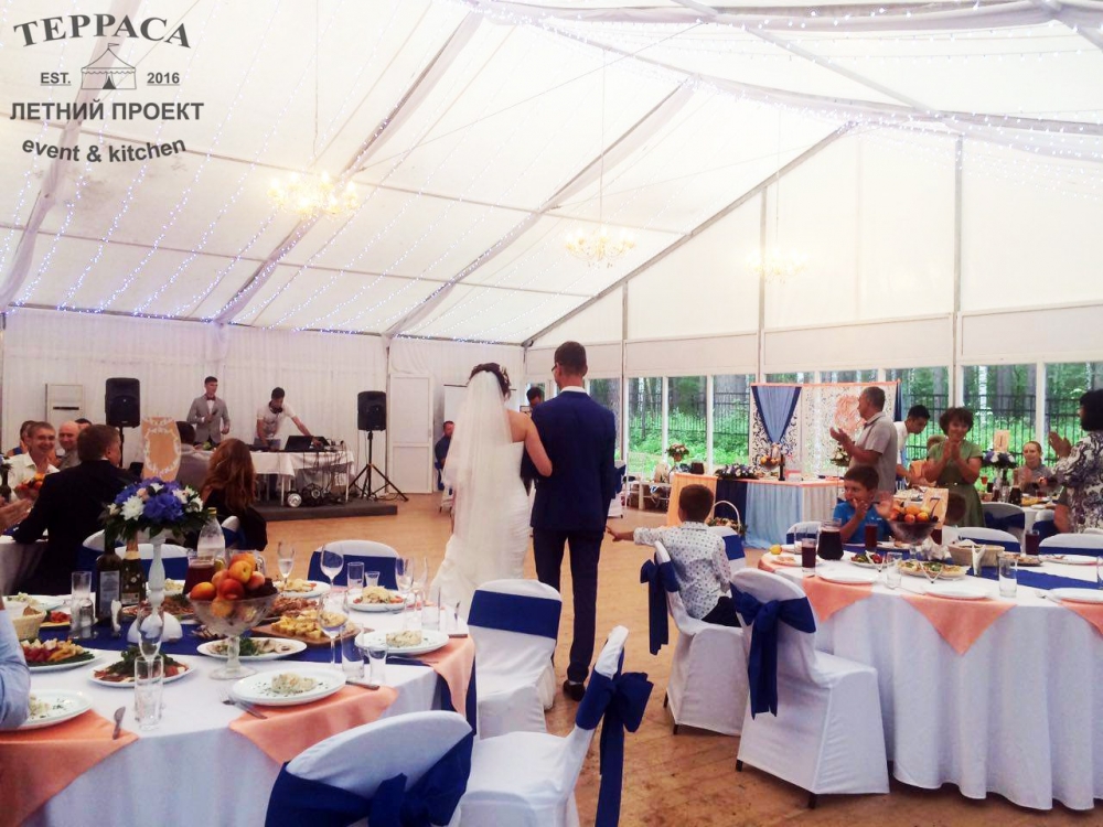 18 июля 2016 - Свадьба

Наша Летняя Терраса - это эксклюзивное место для проведения свадеб в европейском формате. Летняя банкетная терраса в парковой зоне Новосибирска.