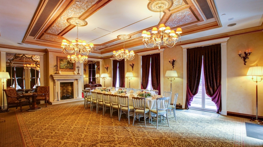 Каминный зал 1