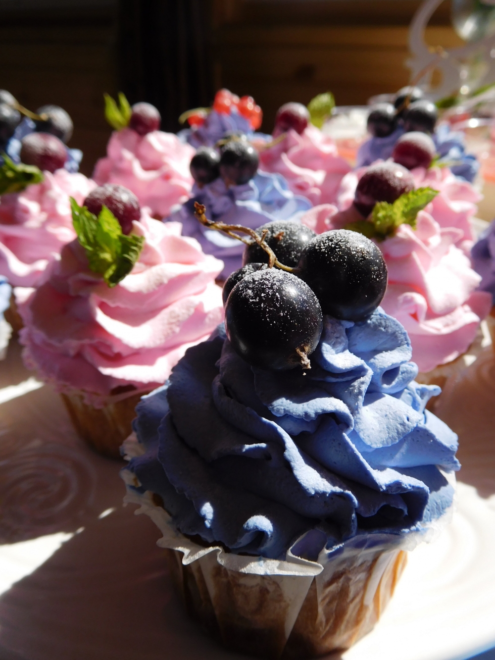 Различные сладости и десерты