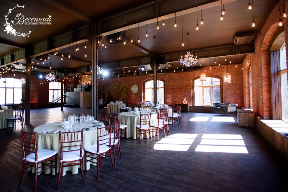 Весенний Лофт ,  на наб. Обводного канала ,199