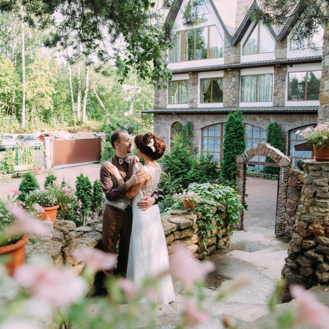 свадьба за городом, БАНКЕТНЫЙ МИР У ОЗЕРА