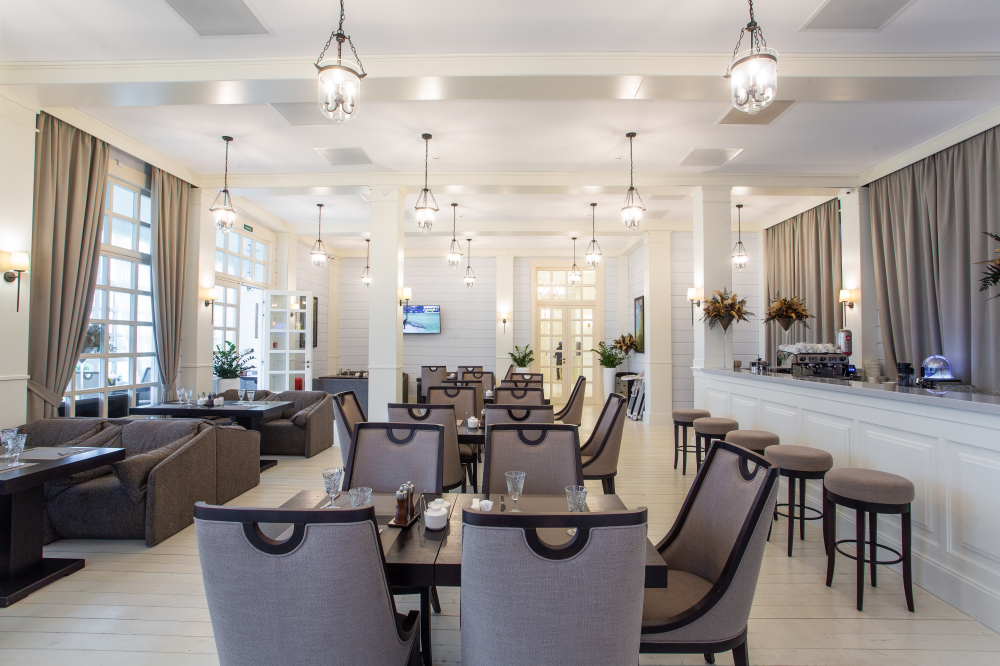 Ресторан в Академии Гольфа 