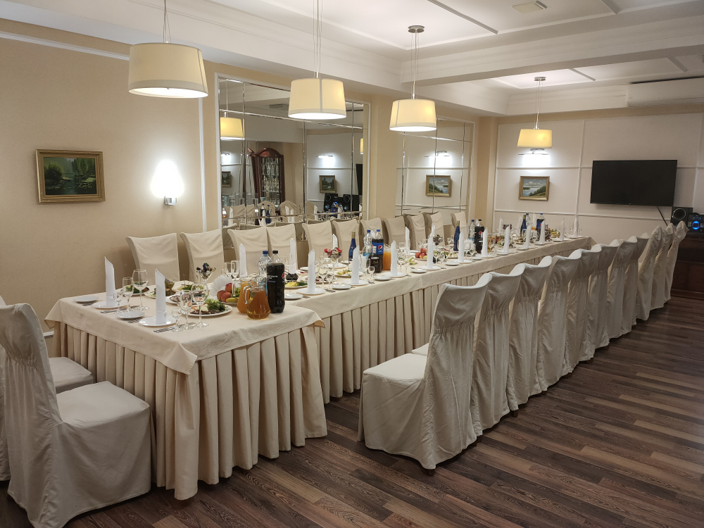 Зеркальный зал