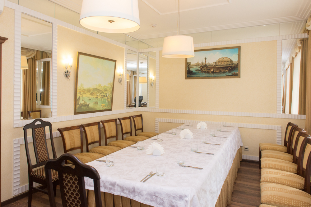 Кабинет. Вместимость до 14 человек