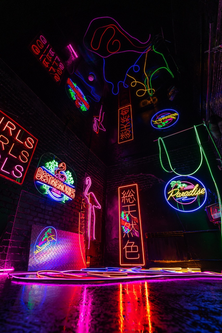зал "NEON"( 2й этаж)