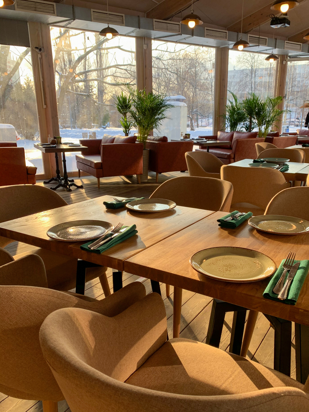 Обновленный интерьер зала