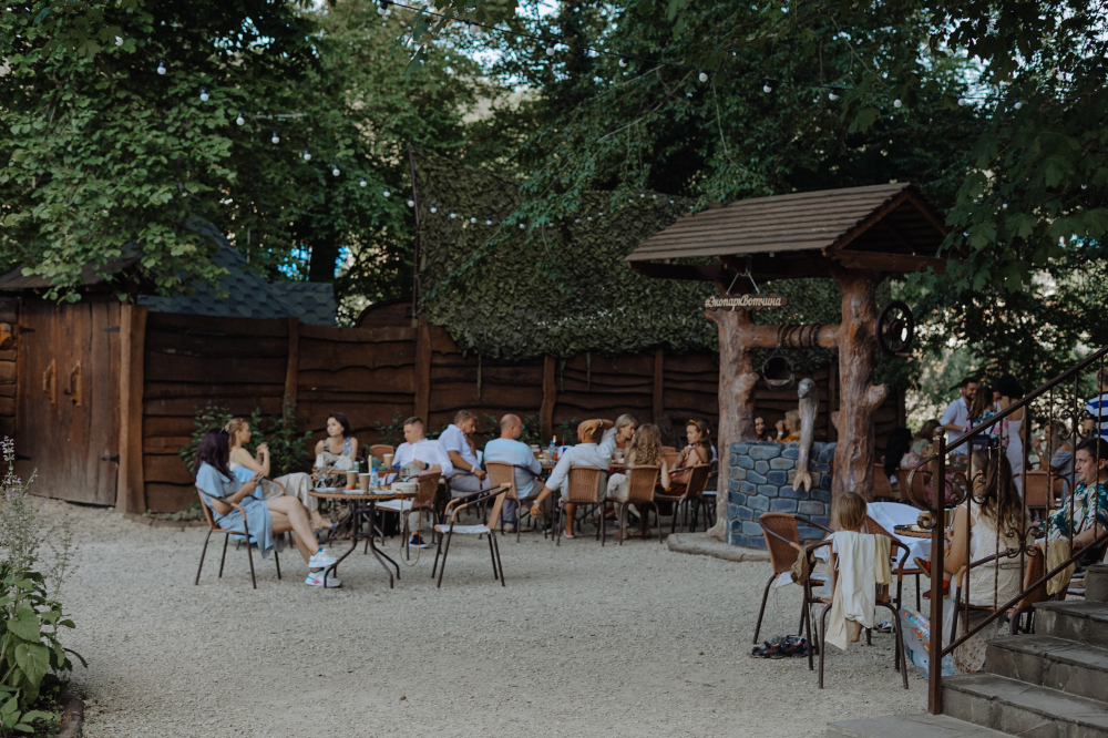 Кафе: уличная посадка