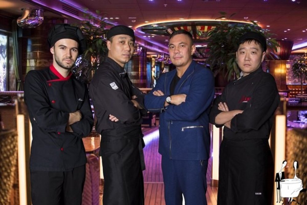 Костя Цзю и его команда!