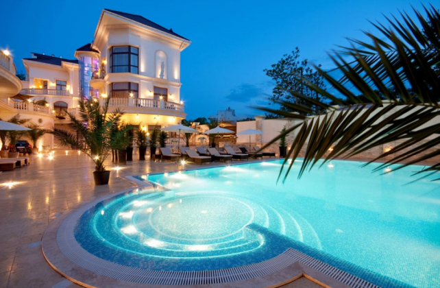 свадьба у бассейна, площадка DE LE MAR