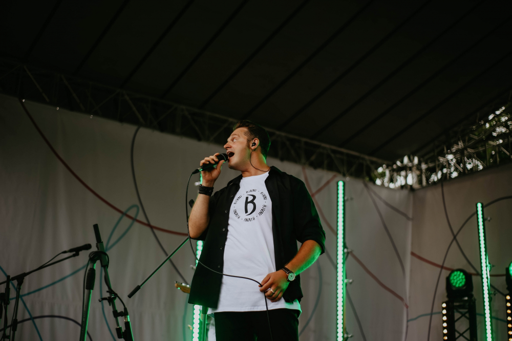 кавер-группа БиВНи
кавер-группа BiVNi