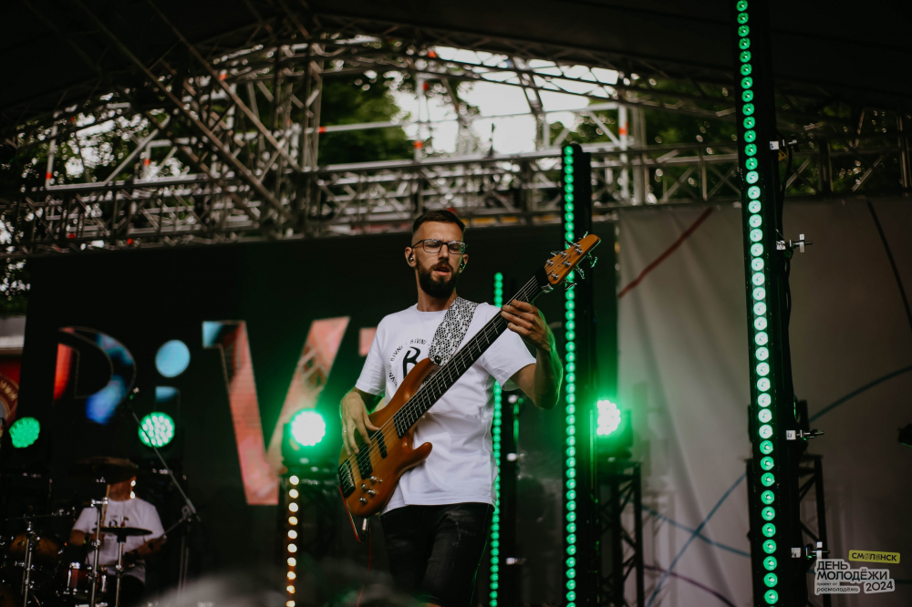 кавер-группа БиВНи
кавер-группа BiVNi