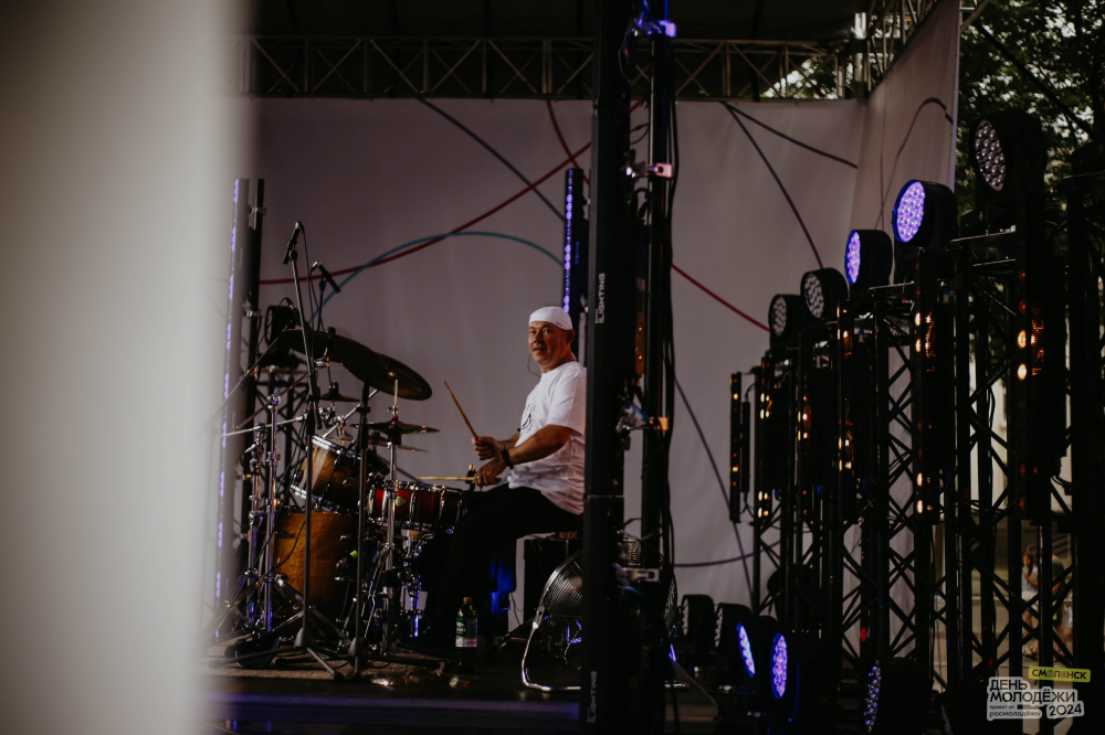 кавер-группа БиВНи
кавер-группа BiVNi