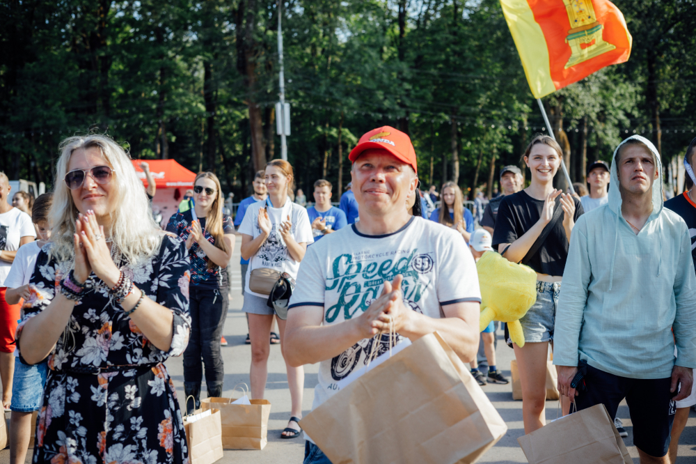 кавер-группа БиВНи
кавер-группа BiVNi