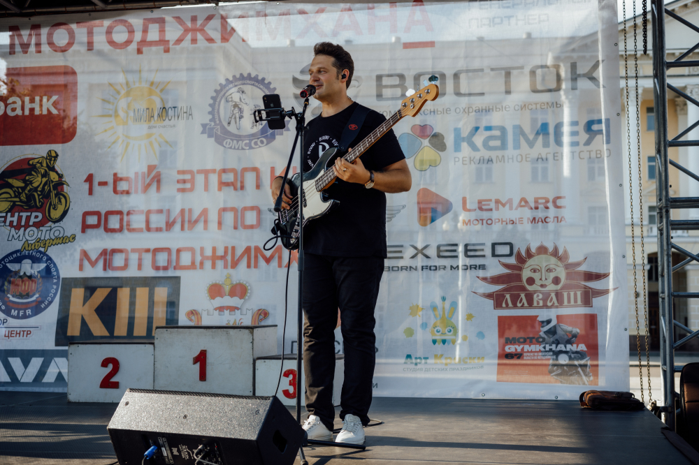 кавер-группа БиВНи
кавер-группа BiVNi