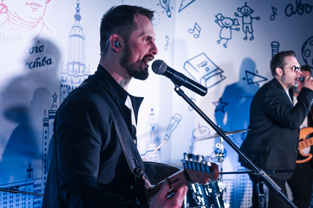 кавер-группа БиВНи
кавер-группа BiVNi