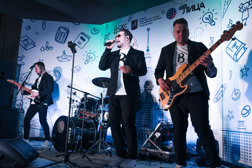 кавер-группа БиВНи
кавер-группа BiVNi