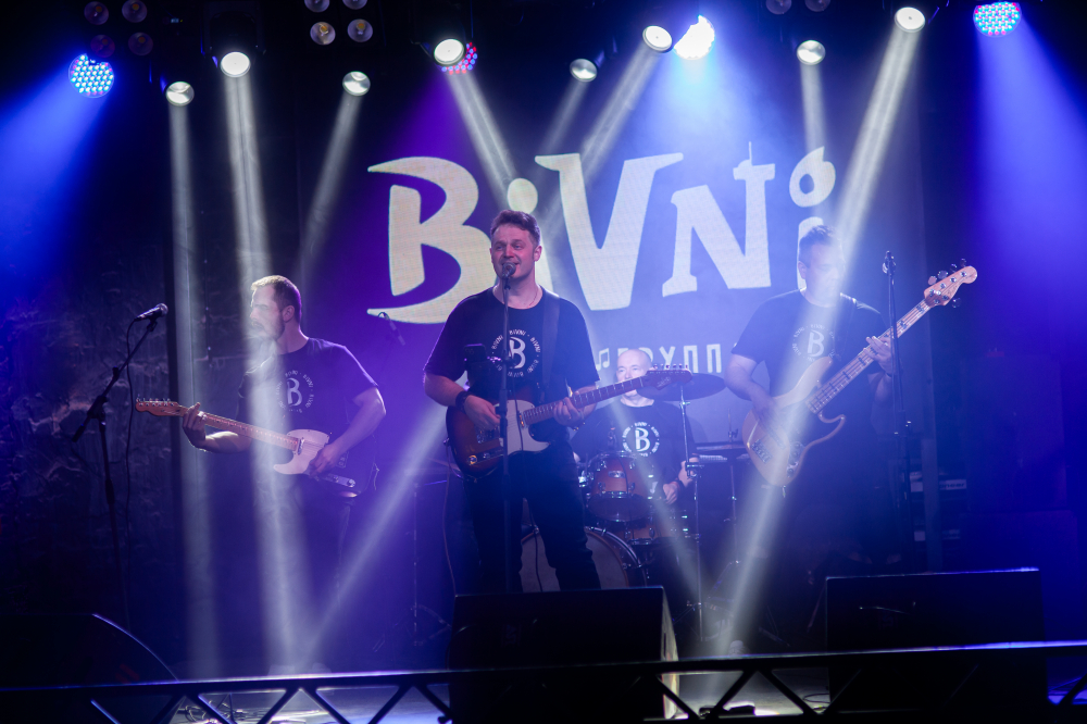 кавер группа «БиВНи»