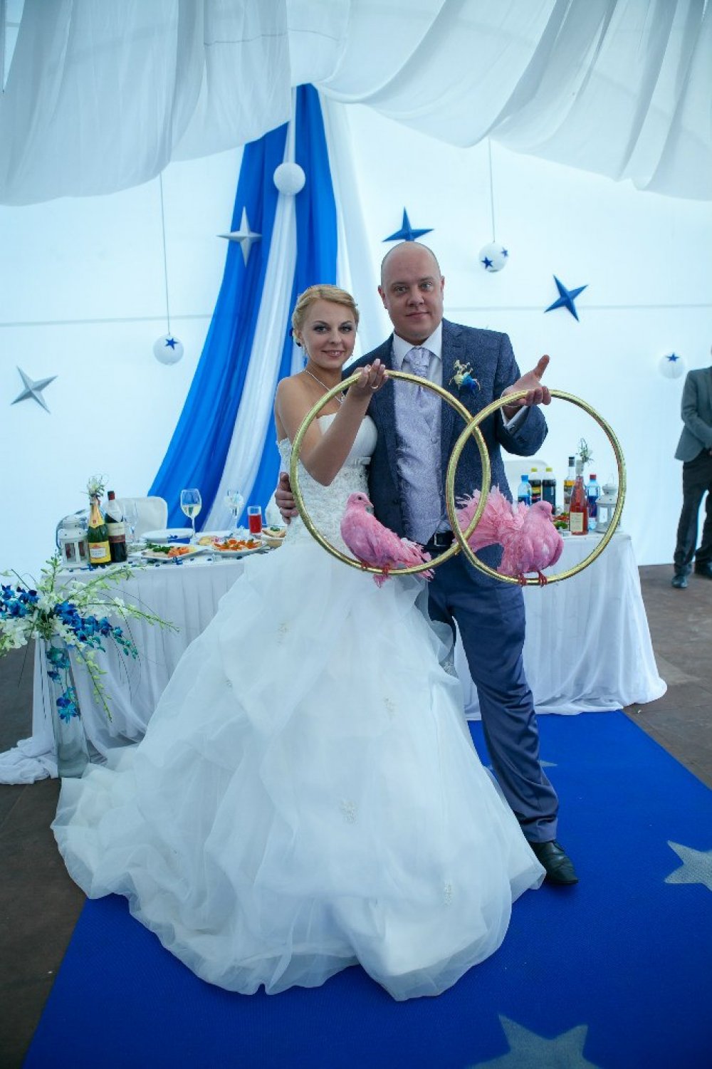 розовые голуби на свадьбу