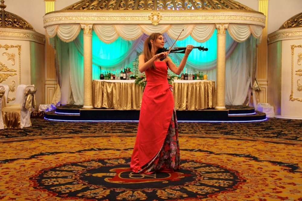 Website: prima-skripka.ru
Booking: +7(925)070 49 36