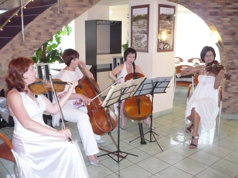 квартет "Дамские пальчики". Живая музыка на Ваше торжество!