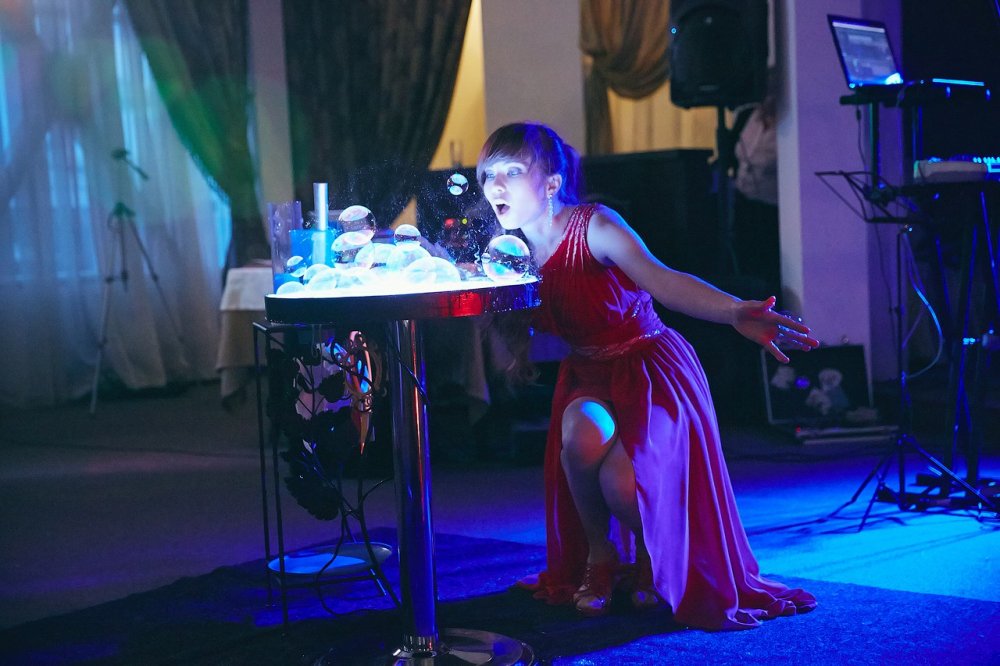 "Beauty Bubble Show"