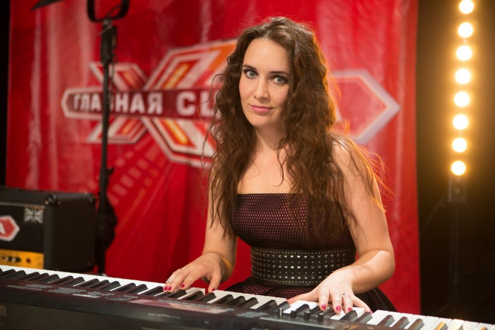 Солистка Step By Step Надежда Толстая