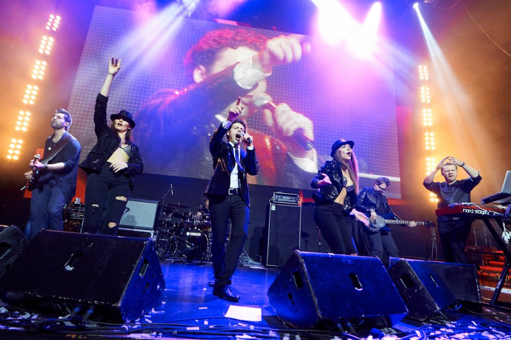 Кавер-группа Русский Бит Москва. Выступление в Известия Hall.