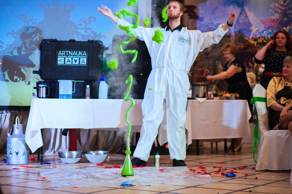 Шоу "Физика Невозможного"