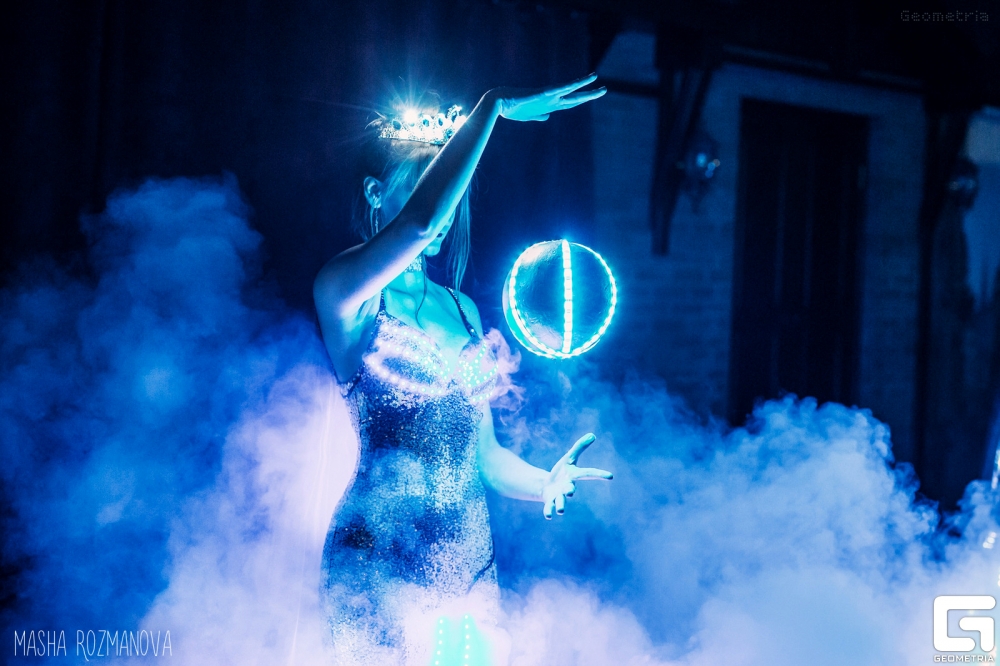 Световое шоу на свадьбу в Ростове-на-Дону